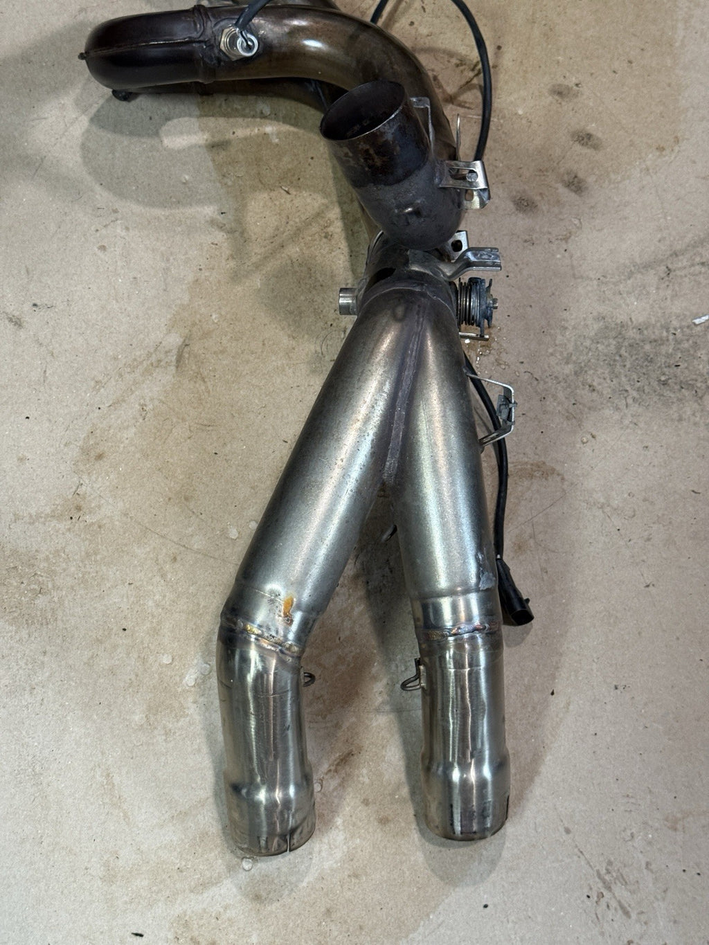 2011-13 Ducati 848 Evo 1098 1198 OEM Exhaust Headers Mid Pipe Assembly Straight