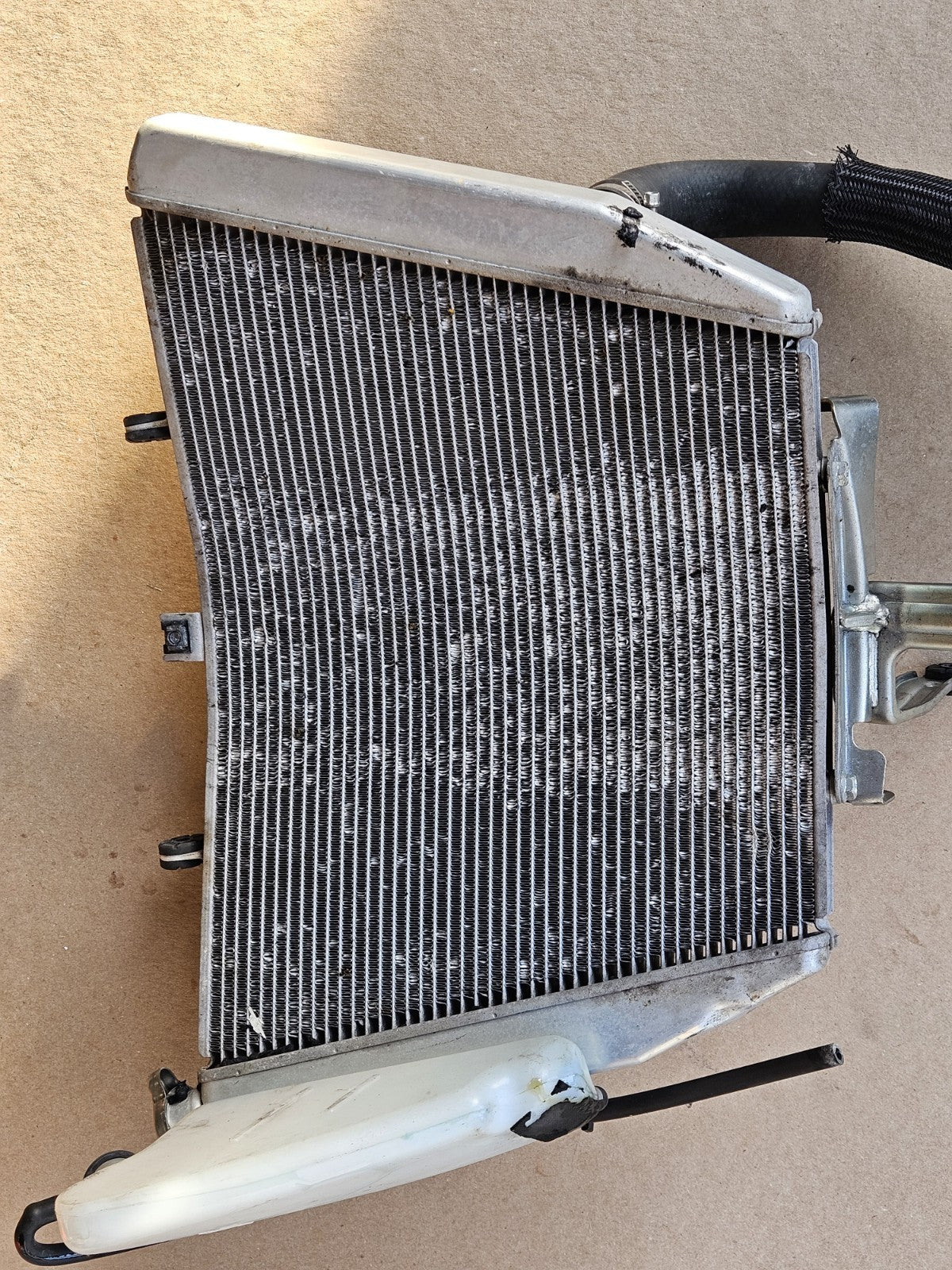 2012-2016 Suzuki GSXR1000 OEM Radiator Cooling Overflow Tank Fan System