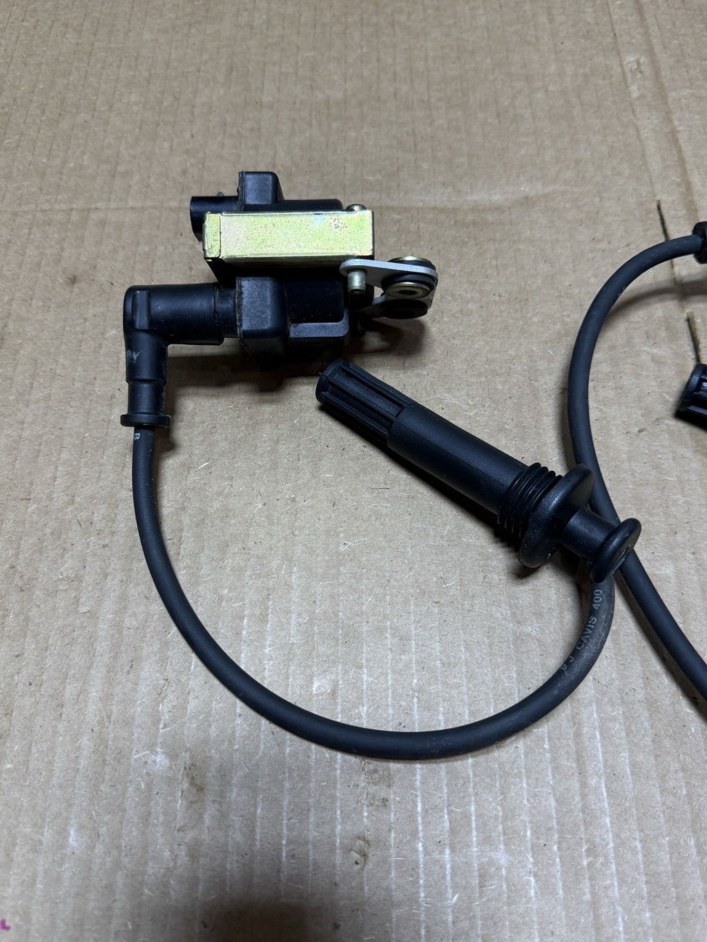 94-03 OEM Ignition Coils W Plug Wires Ducati 996 748 916 Sps 67110011A 67110021A