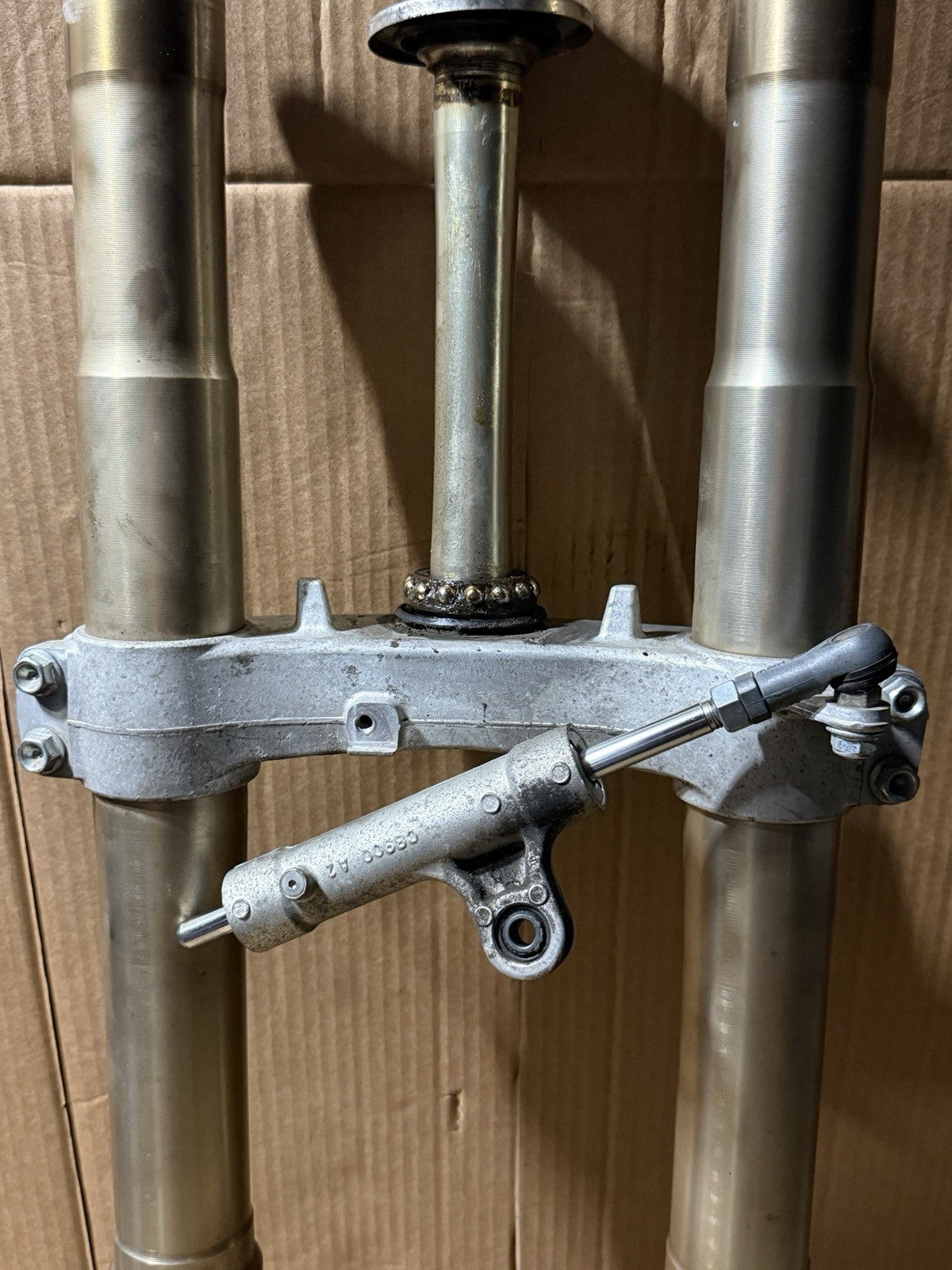 06-07 Suzuki GSXR600 GSX-R600 K6 K7 OEM Front Fork Lower Triple Tree 51103-01H0015
