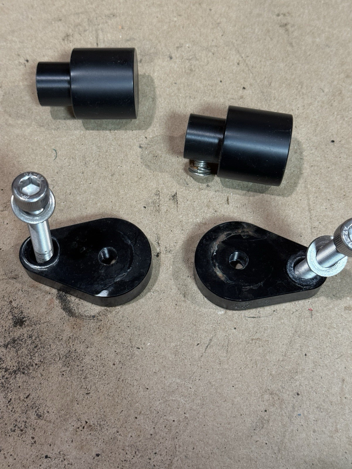 2008-2009 Yamaha YZF-R6 R6 Delrin Frame Sliders Crash Protectors Left Right Pair3