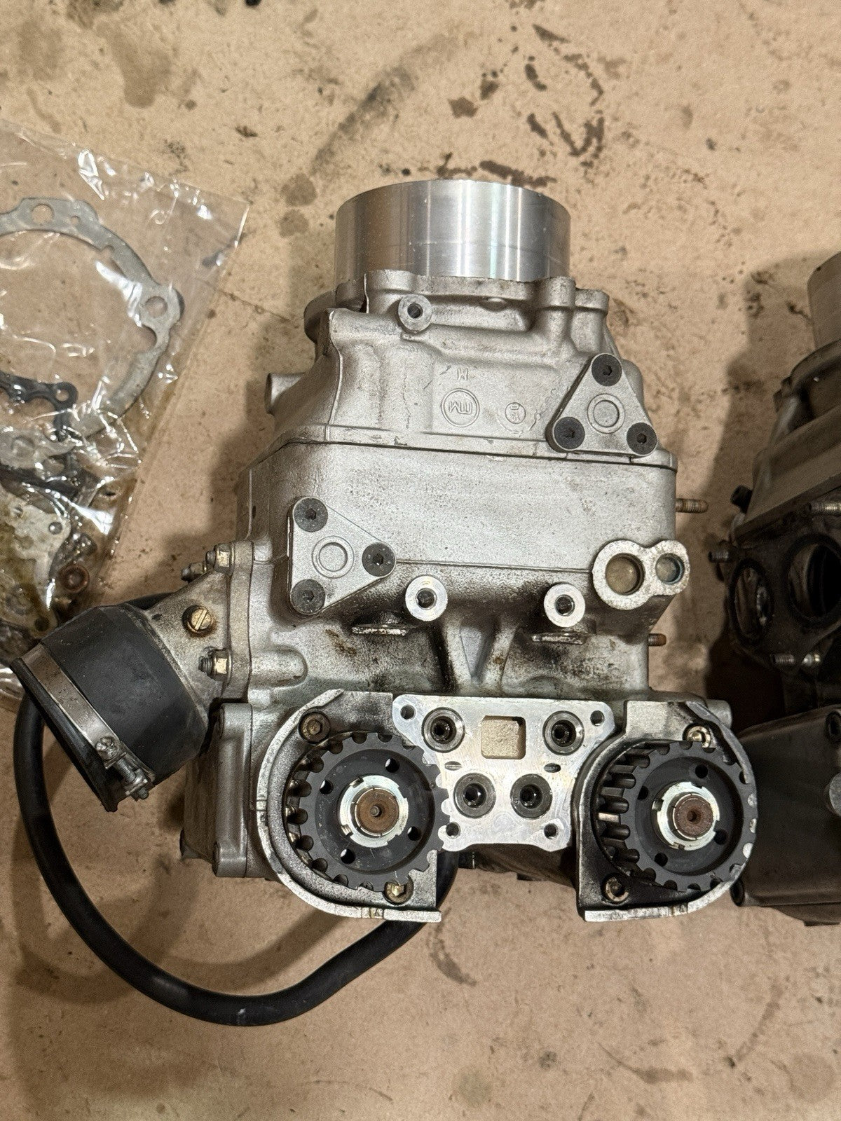 94-03 Ducati 748 OEM Vertical Horizontal Cylinder Head Engine Top End Motor Set