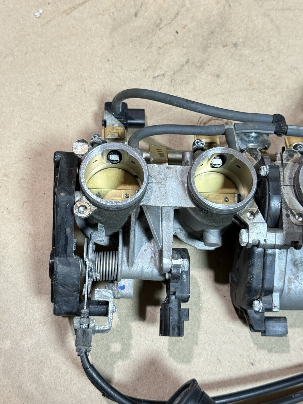 08-16 2009 Yamaha YZF R6 OEM Throttle Body Bodies Fuel Injectors Assembly Set