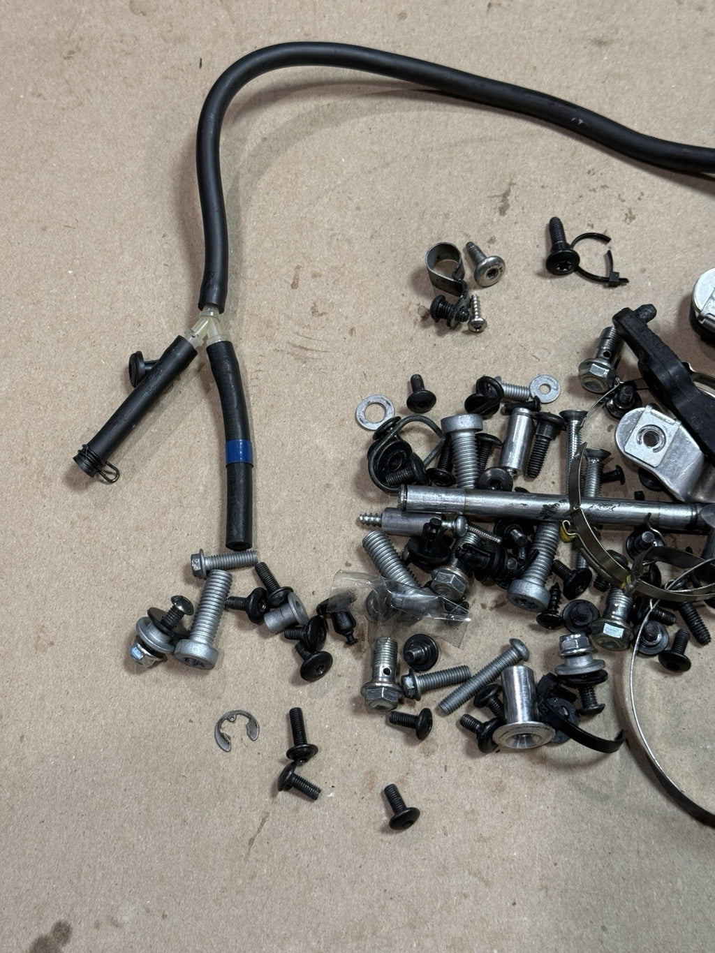 2021 - 2026 APRILIA RSV4 OEM BOLTS PARTS NUTS SCREWS MOUNTING HARDWARE SET STOCK