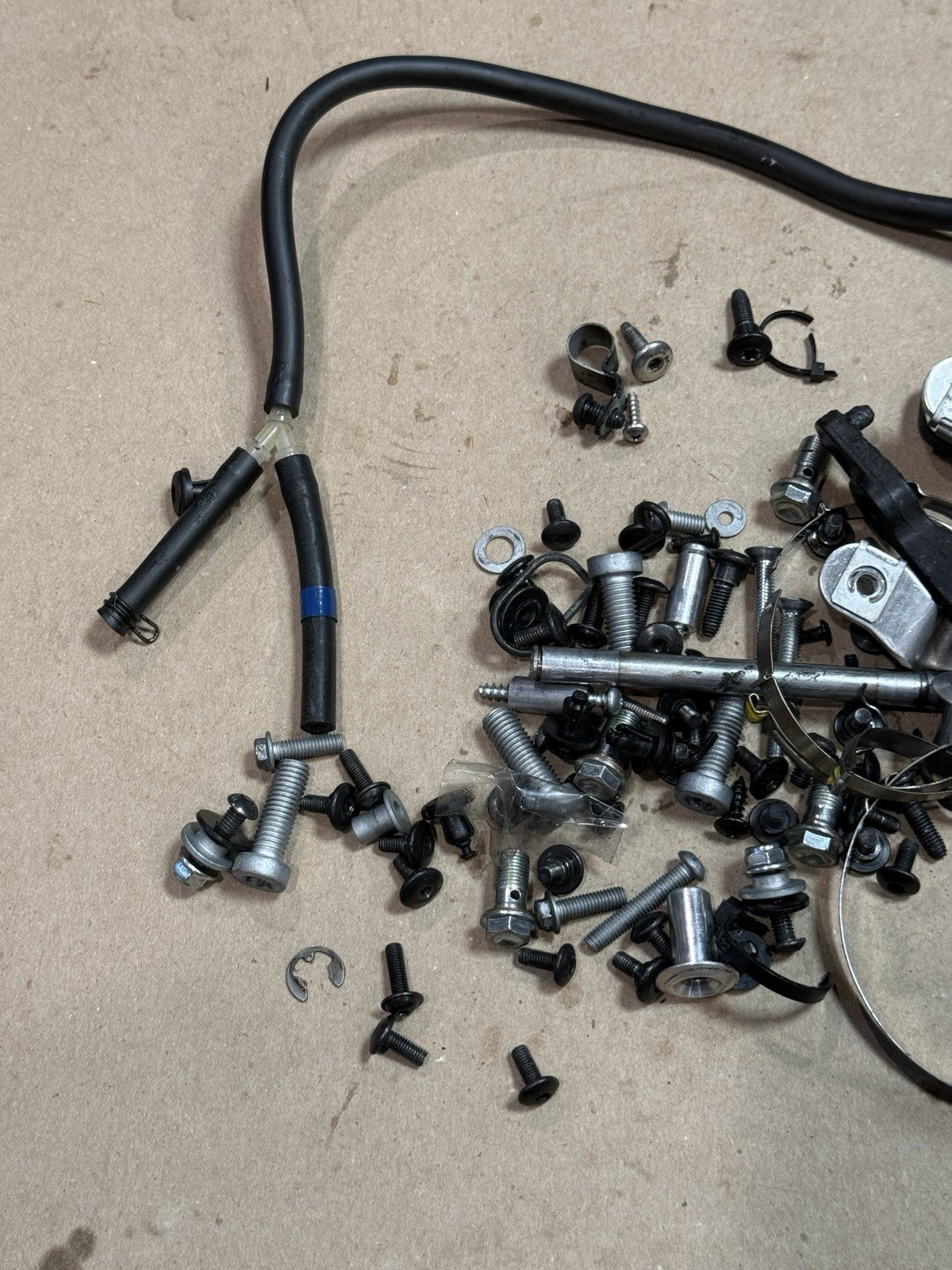 2021 - 2026 APRILIA RSV4 OEM BOLTS PARTS NUTS SCREWS MOUNTING HARDWARE SET STOCK