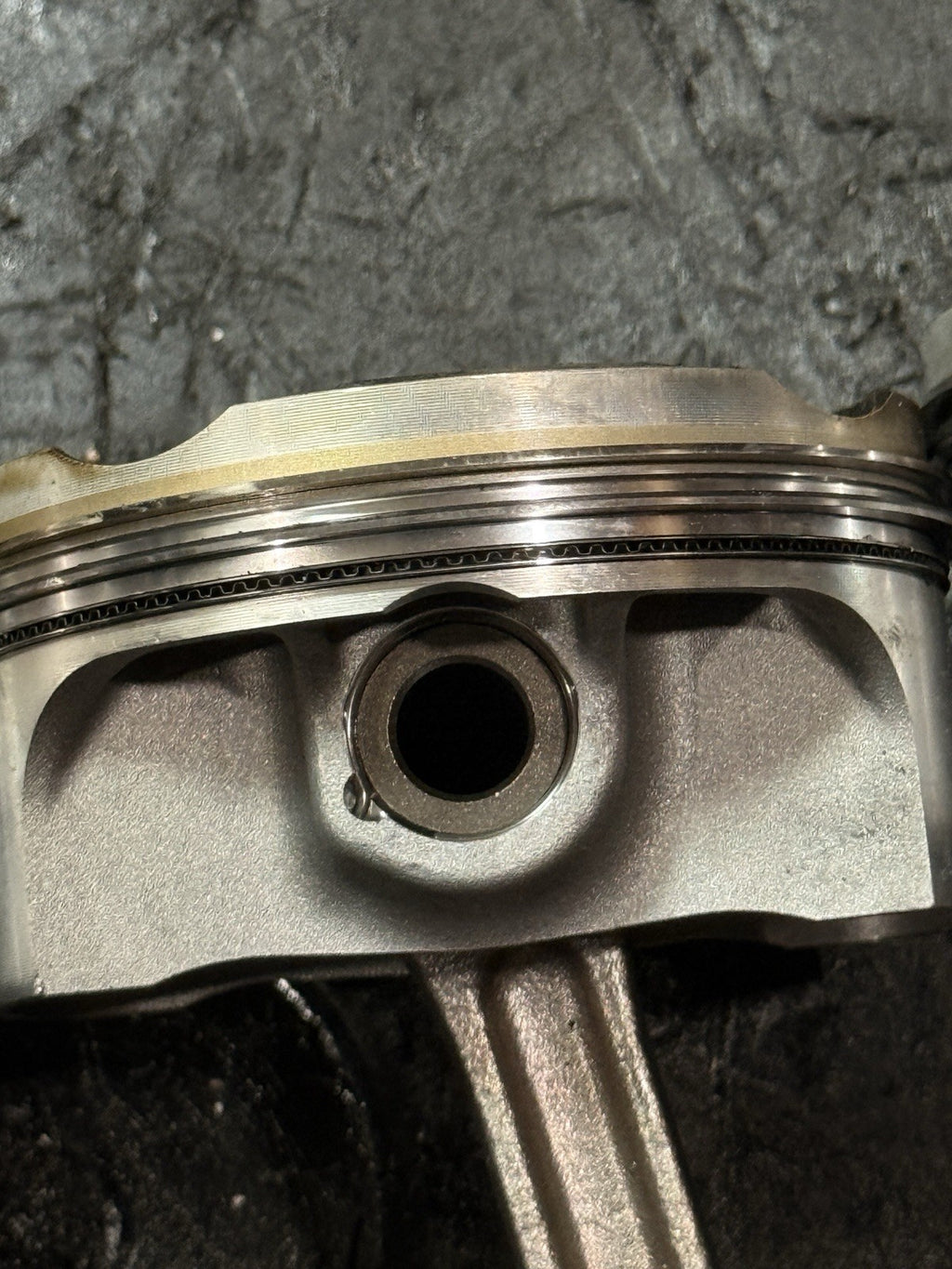 2015 2016 APRILIA RSV4 ENGINE PISTONS MOTOR CONNECTING RODS Piston rings7