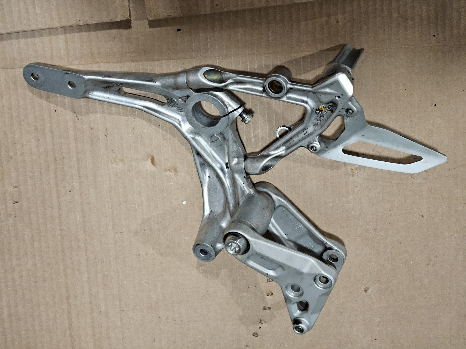 12-19 Ducati 899 959 1199 1299 Oem Left Rearset Shifter Footrest Peg Mount 