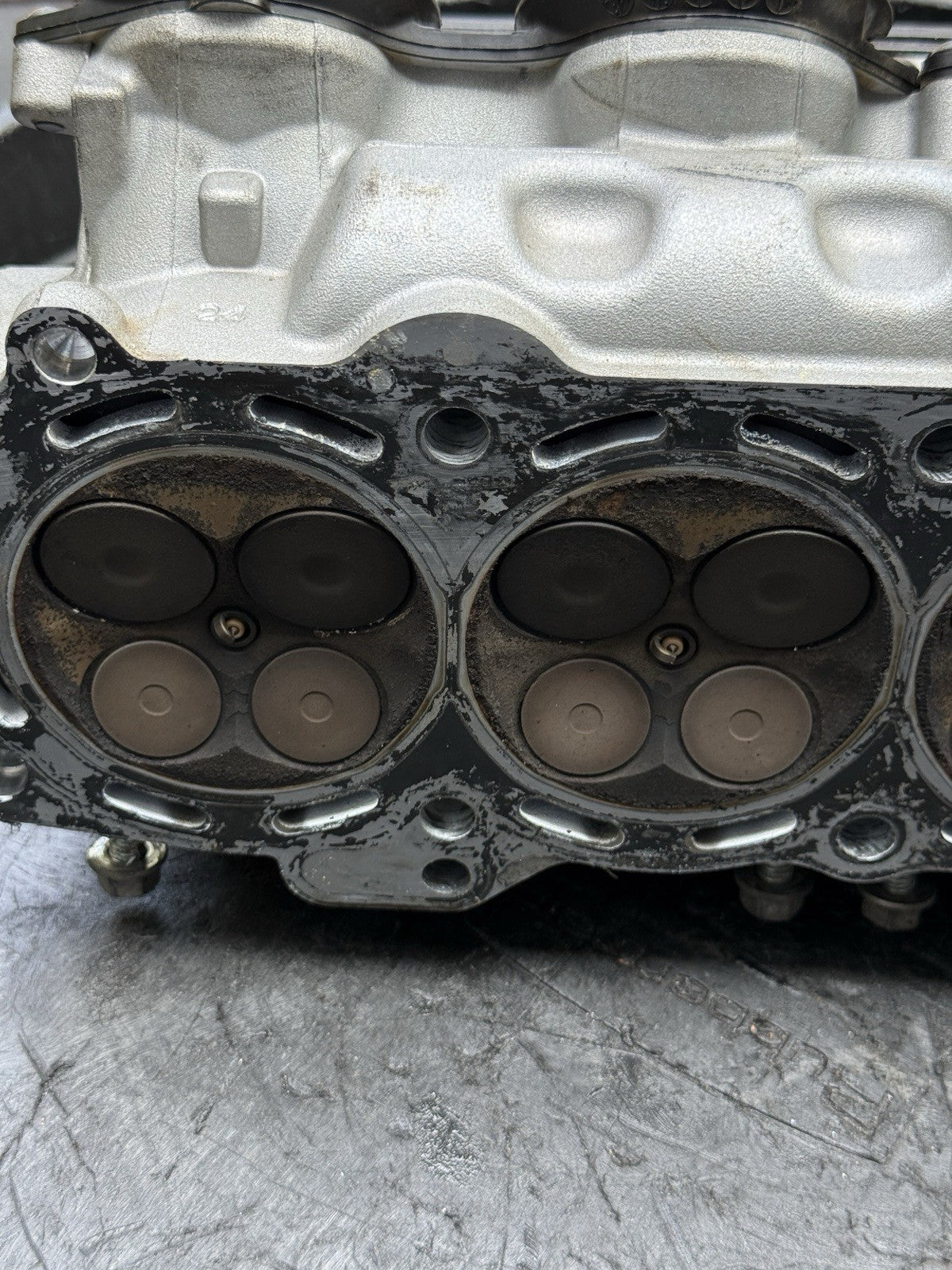 2011-2015 2014 KAWASAKI NINJA ZX10R ZX-10R ENGINE TOP END CYLINDER HEAD W/ CAMS19