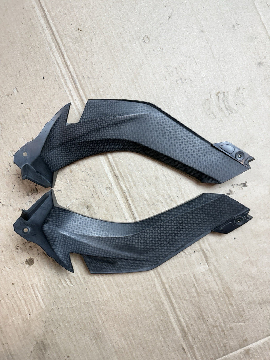 2011-2015 Kawasaki Ninja ZX10R OEM Speedometer Gauge Cluster Trim Panel