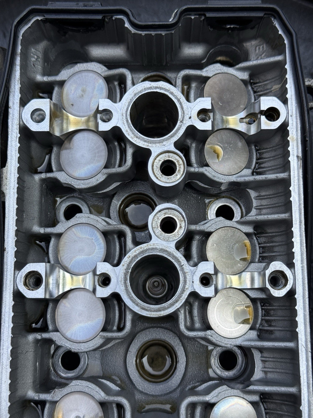 2000-2003 Suzuki GSXR750 OEM Engine Cylinder Head Camshafts Valves Bridge Clamps18