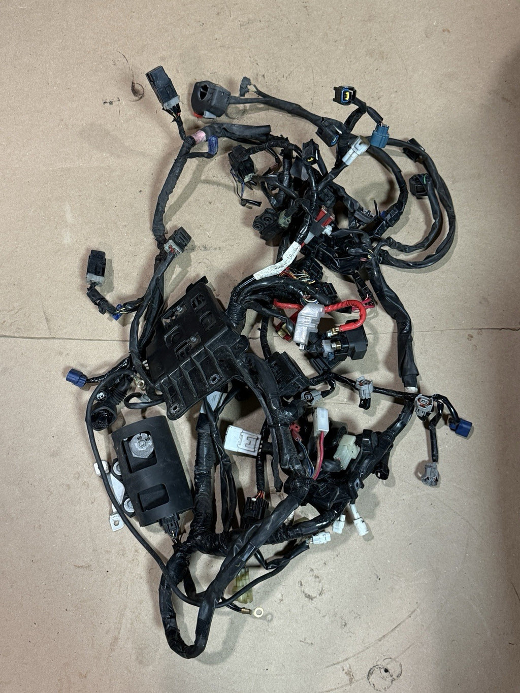 08-16 2009 Yamaha YZF R6 OEM Main Engine Wiring Harness Motor Wire Loom Voltage