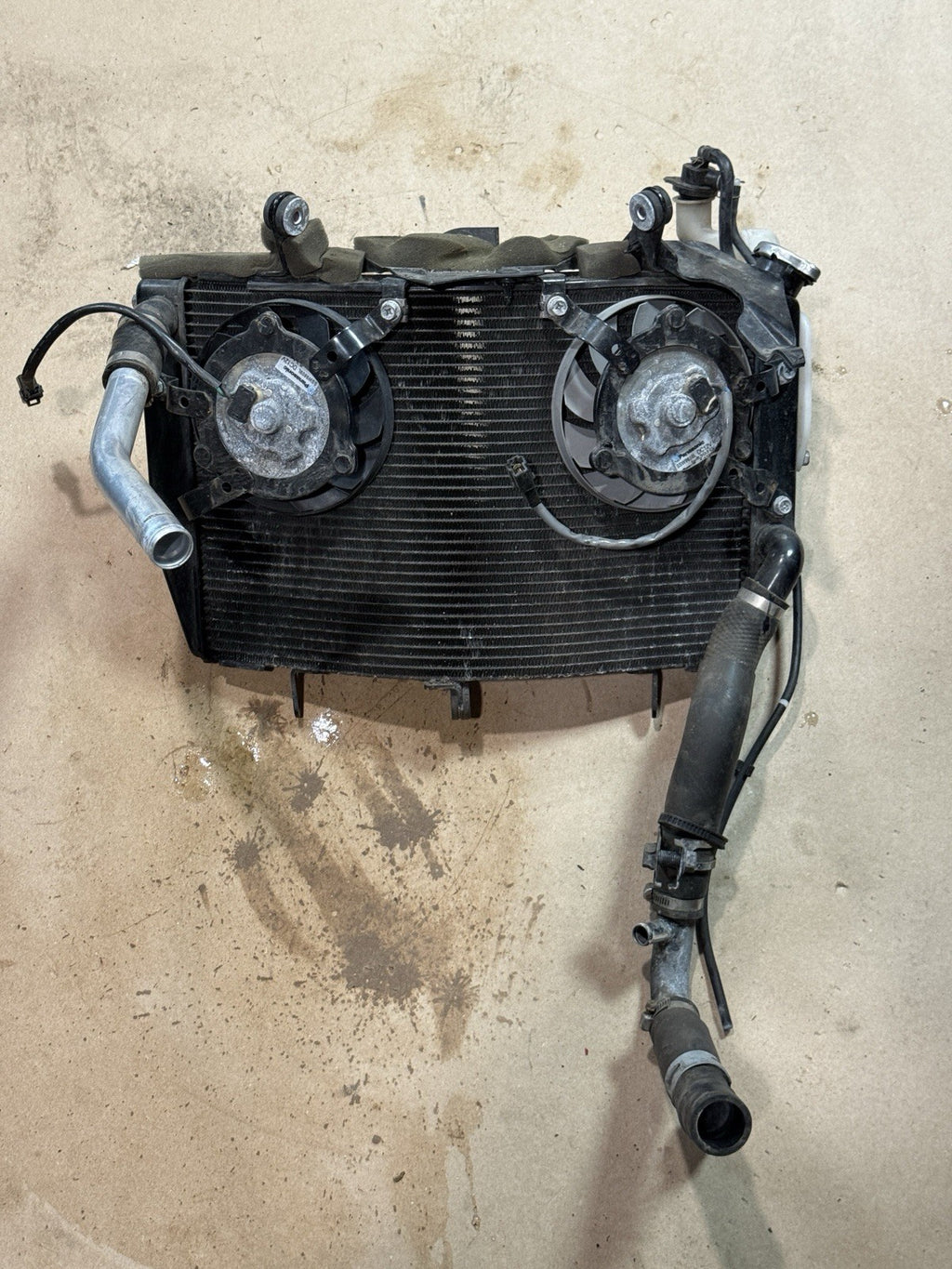 08-16 YAMAHA YZF R6 OEM ENGINE RADIATOR MOTOR COOLER COOLING RADIATER FANS HOSES