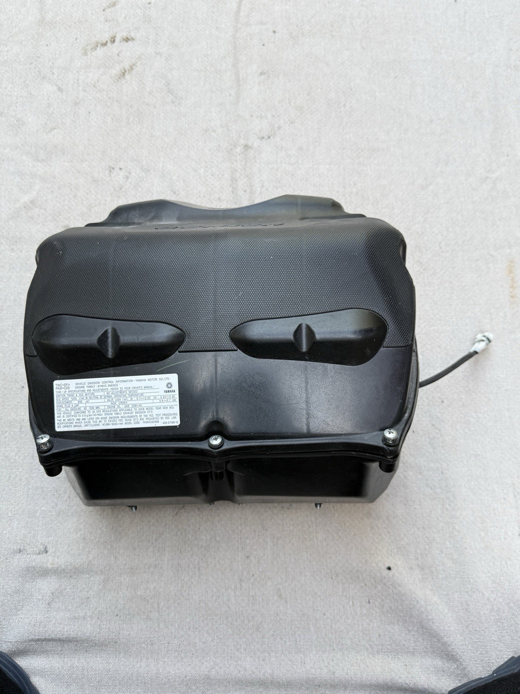 2007-2008 Yamaha YZF-R1 R1 OEM Airbox Air Filter Box 4C8-14411-00 4C8-14421-001