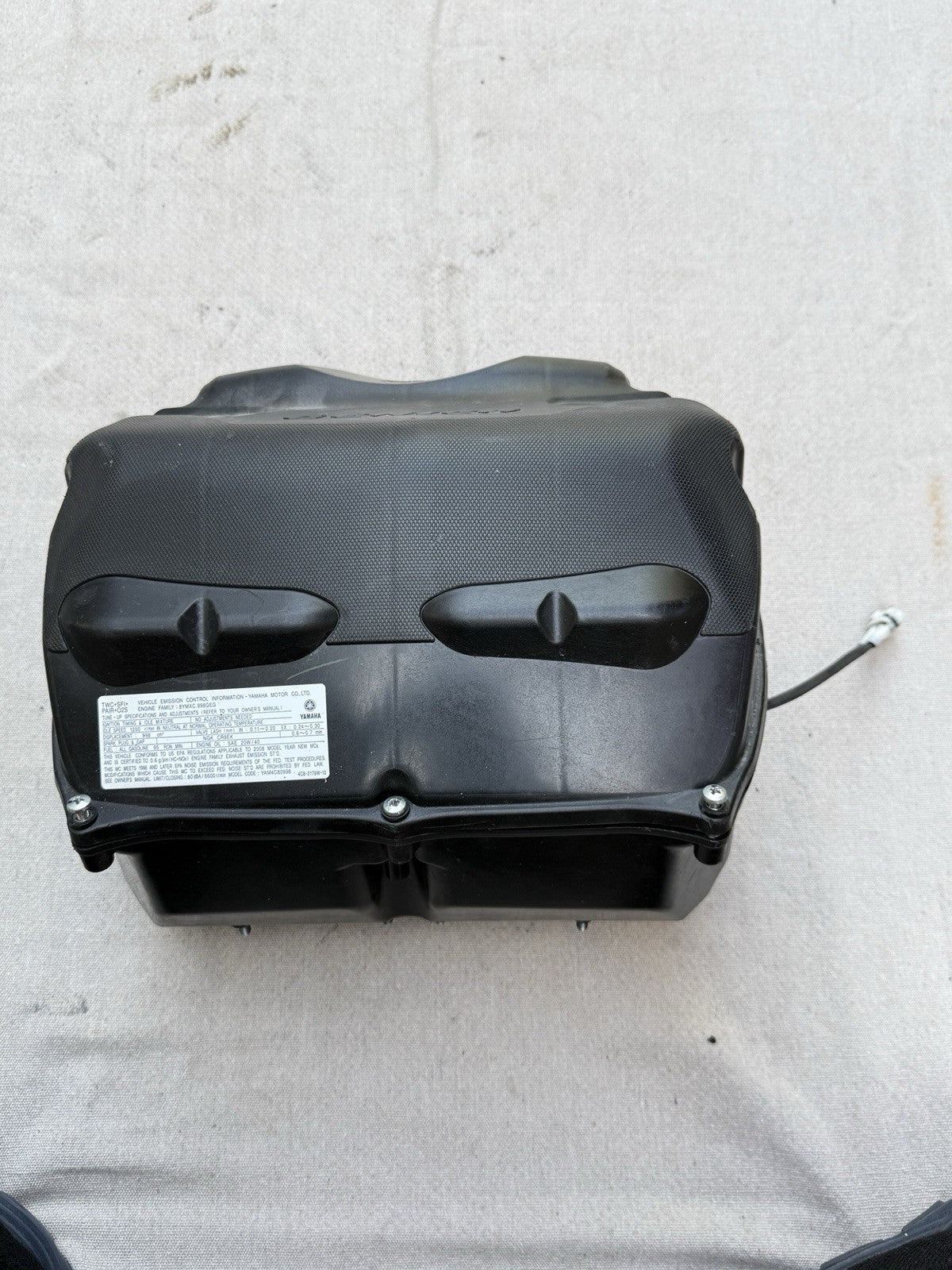 2007-2008 Yamaha YZF-R1 R1 OEM Airbox Air Filter Box 4C8-14411-00 4C8-14421-001
