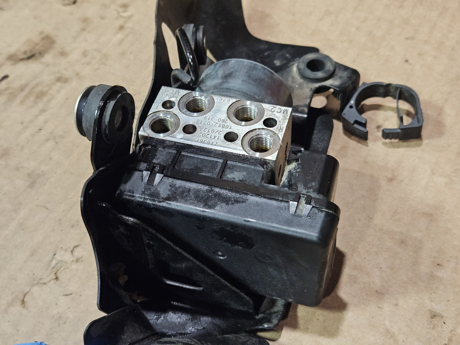 13-18 2015 KAWASAKI NINJA ZX6R ZX636 OEM ABS PUMP UNIT MODULE