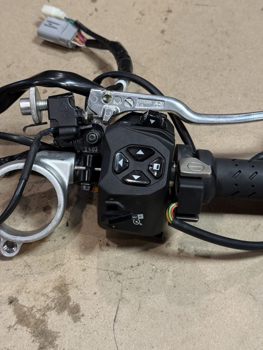 2021-2024 Aprilia RSV4 1100 Genuine OEM Left Clip-On Handlebar w Switches Tested