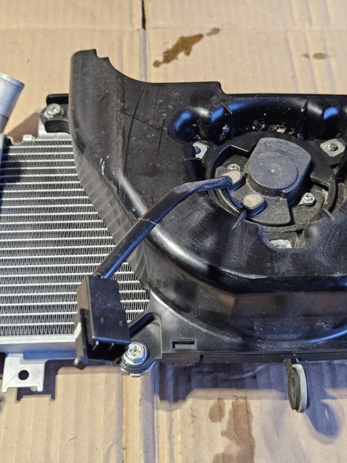2017-2021 Kawasaki Ninja 650 EX650 OEM Radiator Cooling Fan Assembly 39061-07279