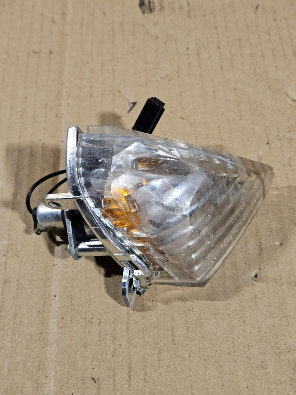 2006 2007 Suzuki GSXR600 Turn Signal Rear Left OEM 3560441G01 Genuine 3
