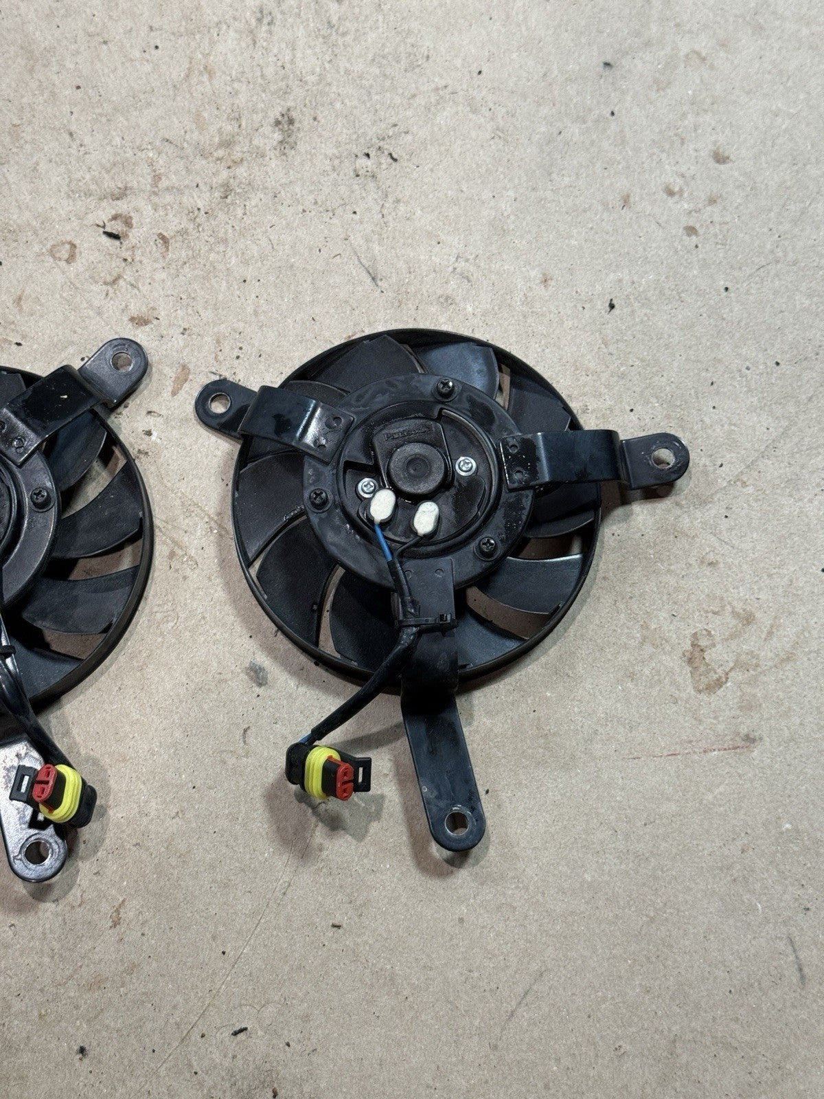 11-13 Ducati 848 EVO 848EVO OEM Radiator Cooling Fans Fan Motor Set 550.4.018.1A8