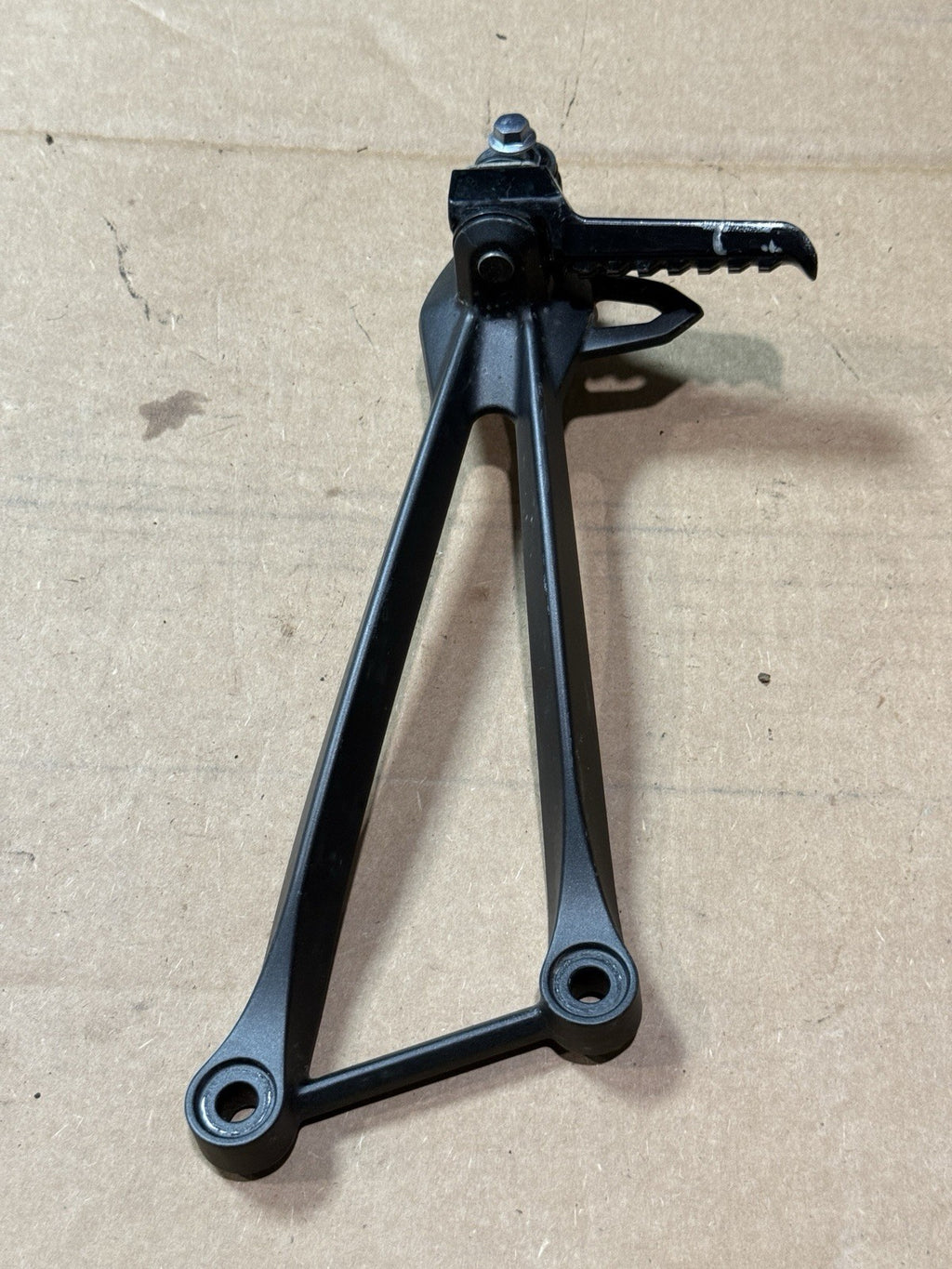 19-23 Kawasaki Ninja ZX6R 636 OEM Rear Passenger Foot Pegs Footrests 34028-00944