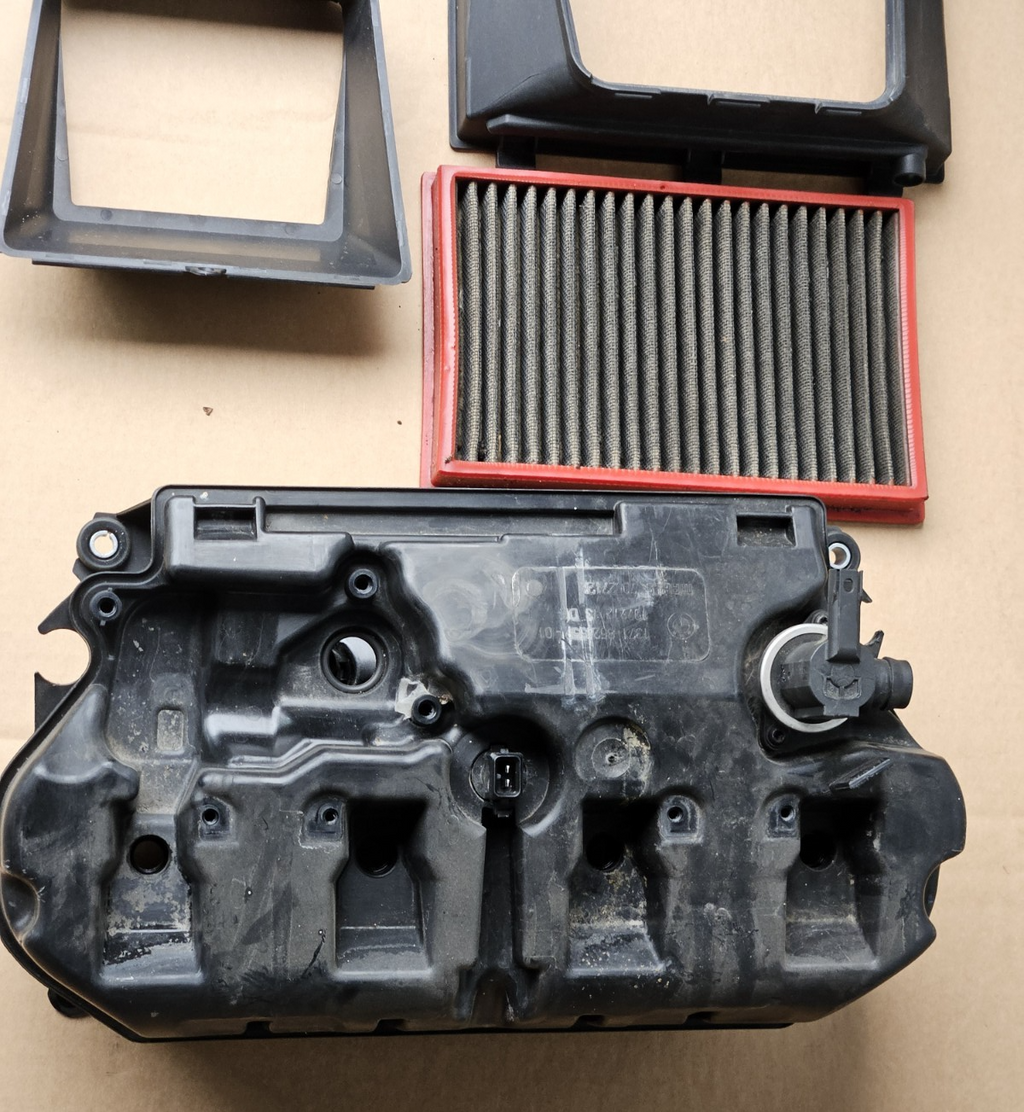 2010-2014 BMW S1000RR OEM Airbox Intake Filter Box Housing 2014