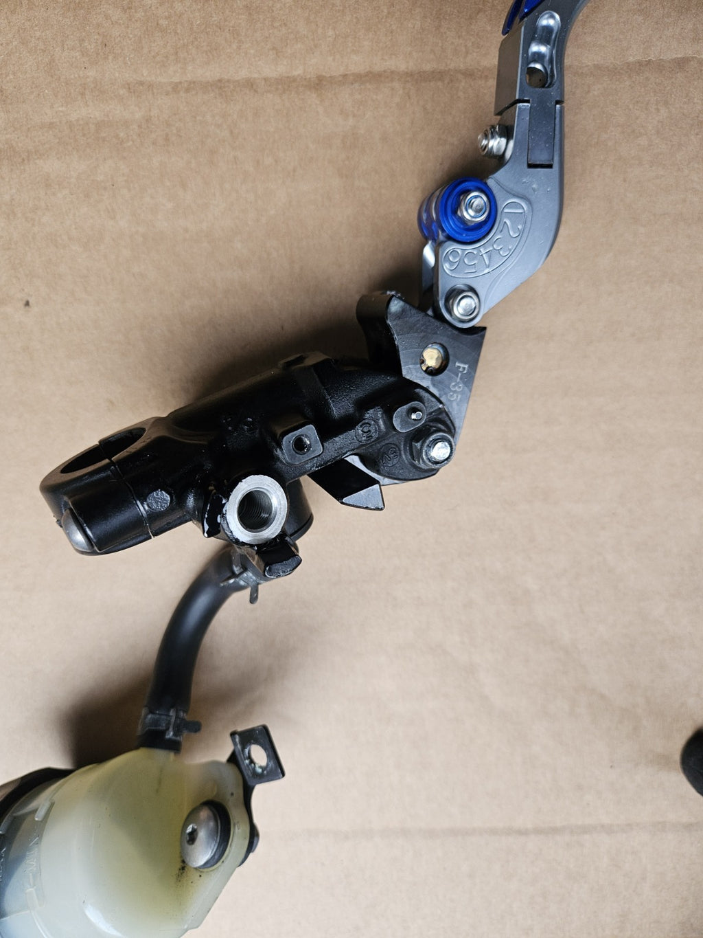 2010-2014 2014 BMW S1000RR S1000 OEM Front Brake Master Cylinder Reservoir