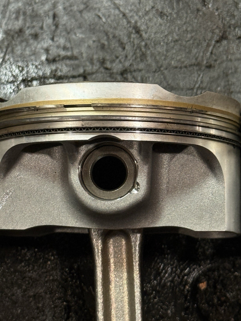 2015 2016 APRILIA RSV4 ENGINE PISTONS MOTOR CONNECTING RODS Piston rings5