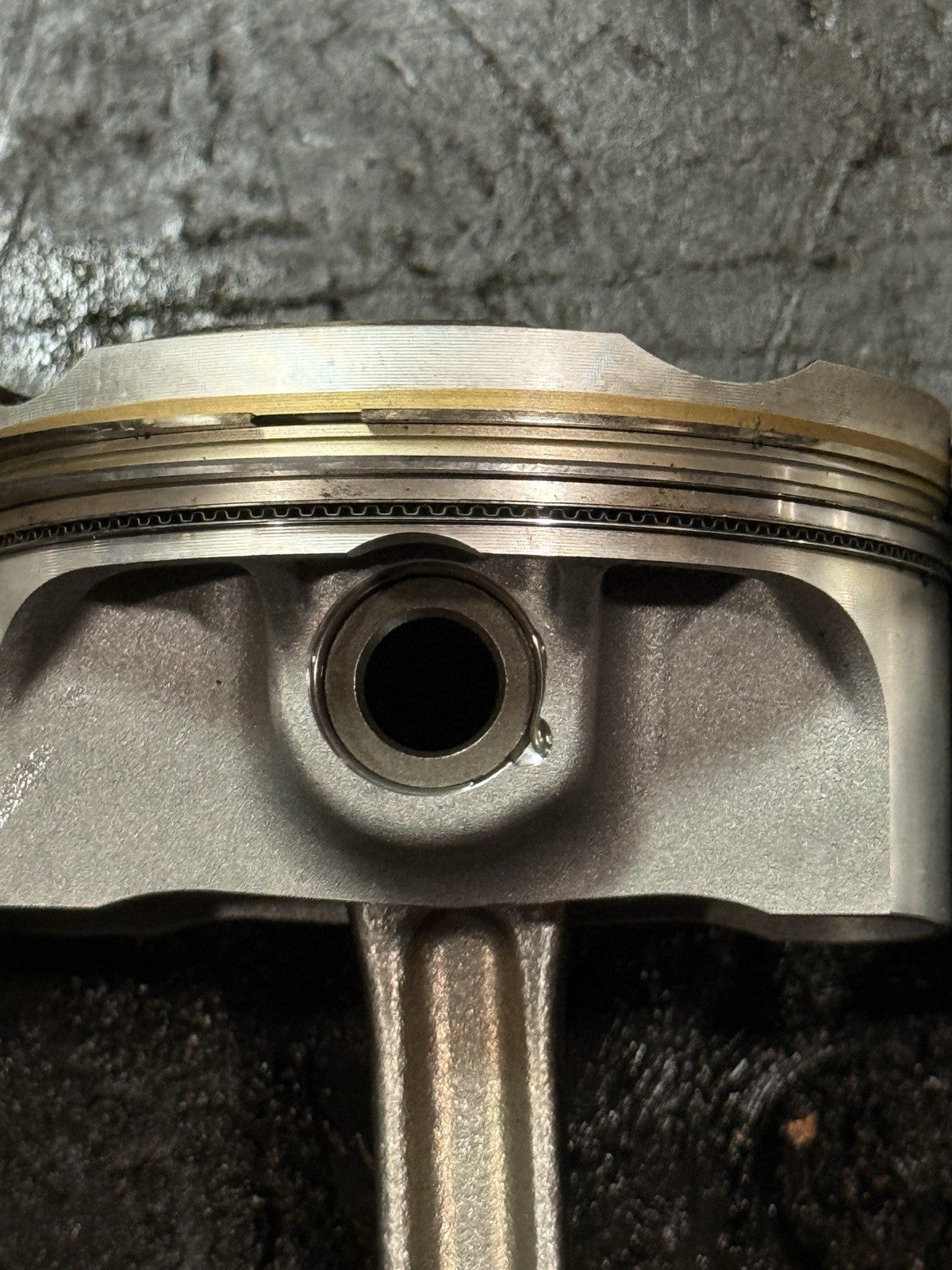 2015 2016 APRILIA RSV4 ENGINE PISTONS MOTOR CONNECTING RODS Piston rings5