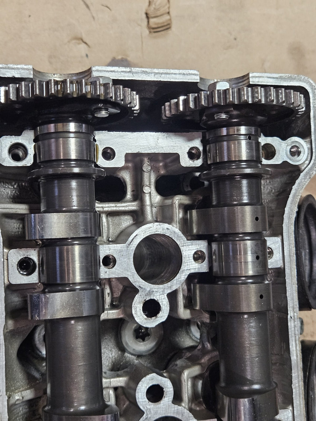 06-07 2006 Honda CBR1000RR CBR 1000RR OEM Cylinder Head 12010-MEL-D20 PARTS