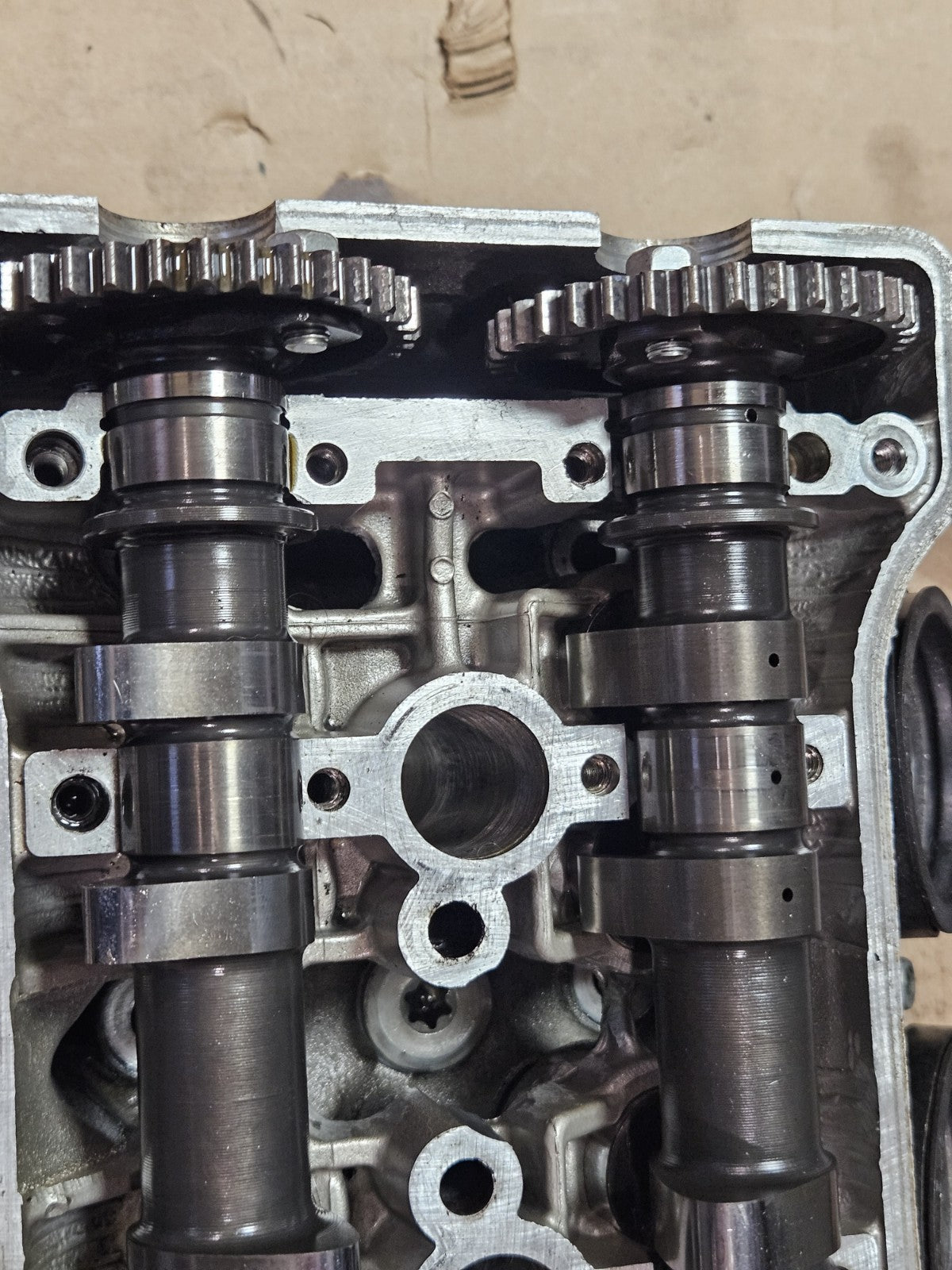 06-07 2006 Honda CBR1000RR CBR 1000RR OEM Cylinder Head 12010-MEL-D20 PARTS