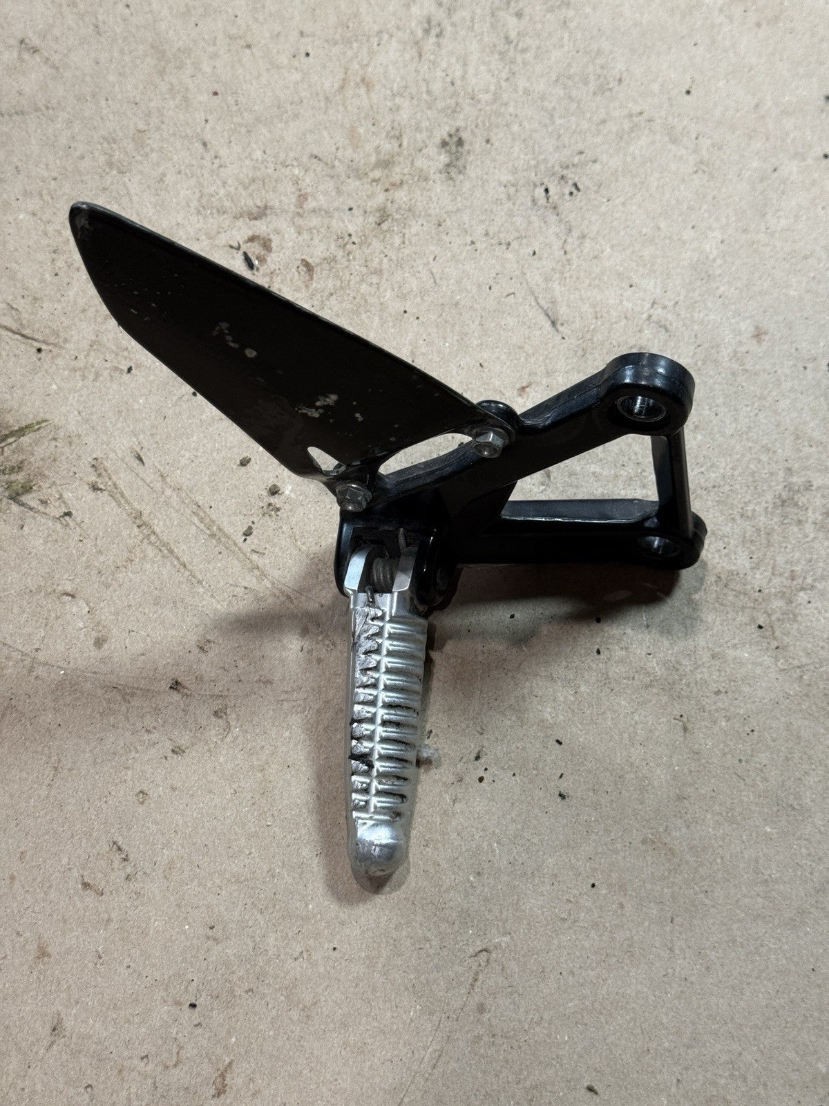 08-13 Ducati 848 EVO OEM Right Rearset Foot Peg Brake Pedal Bracket 46410561A4
