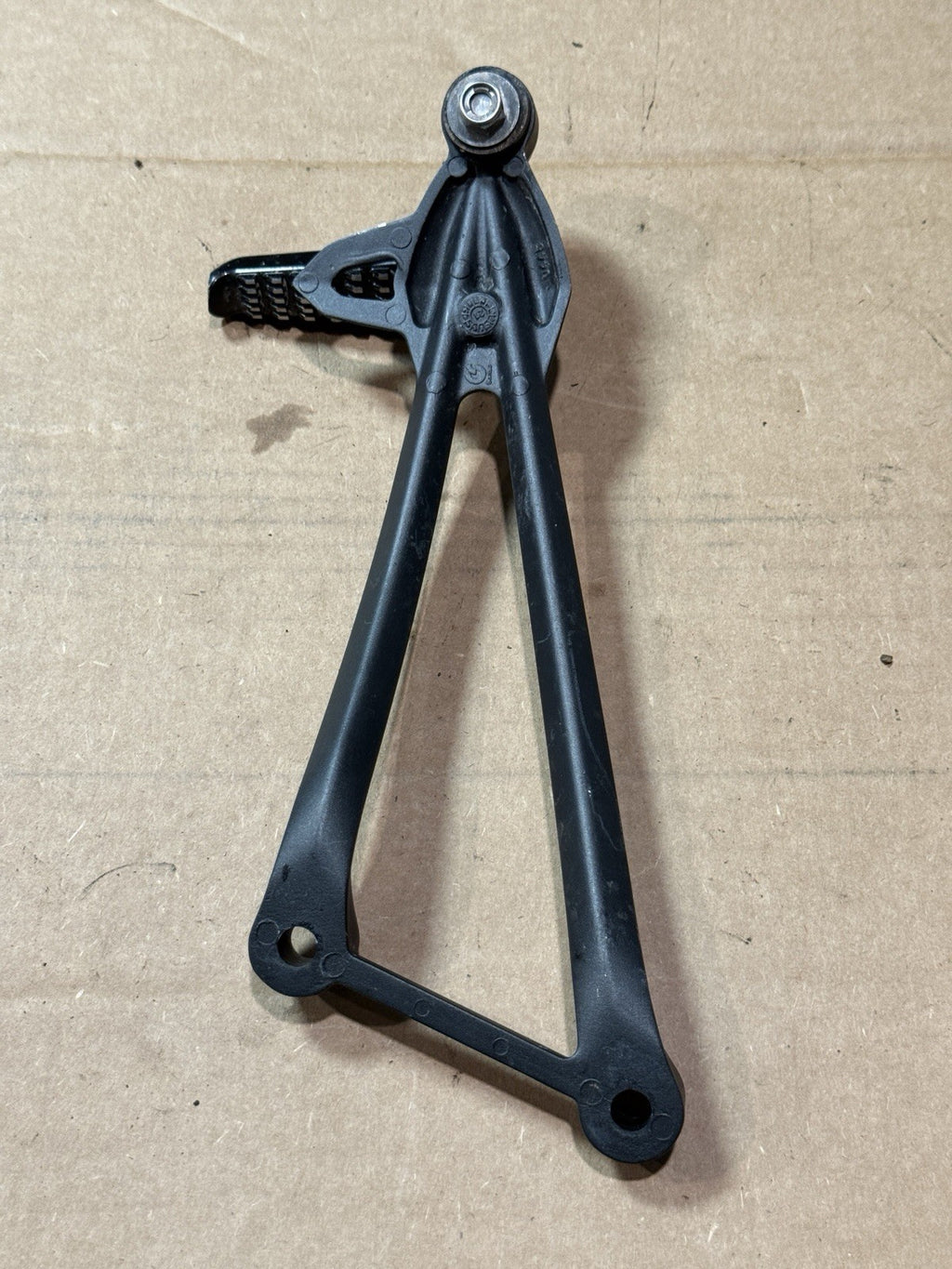 19-23 Kawasaki Ninja ZX6R 636 OEM Rear Passenger Foot Pegs Footrests 34028-00947