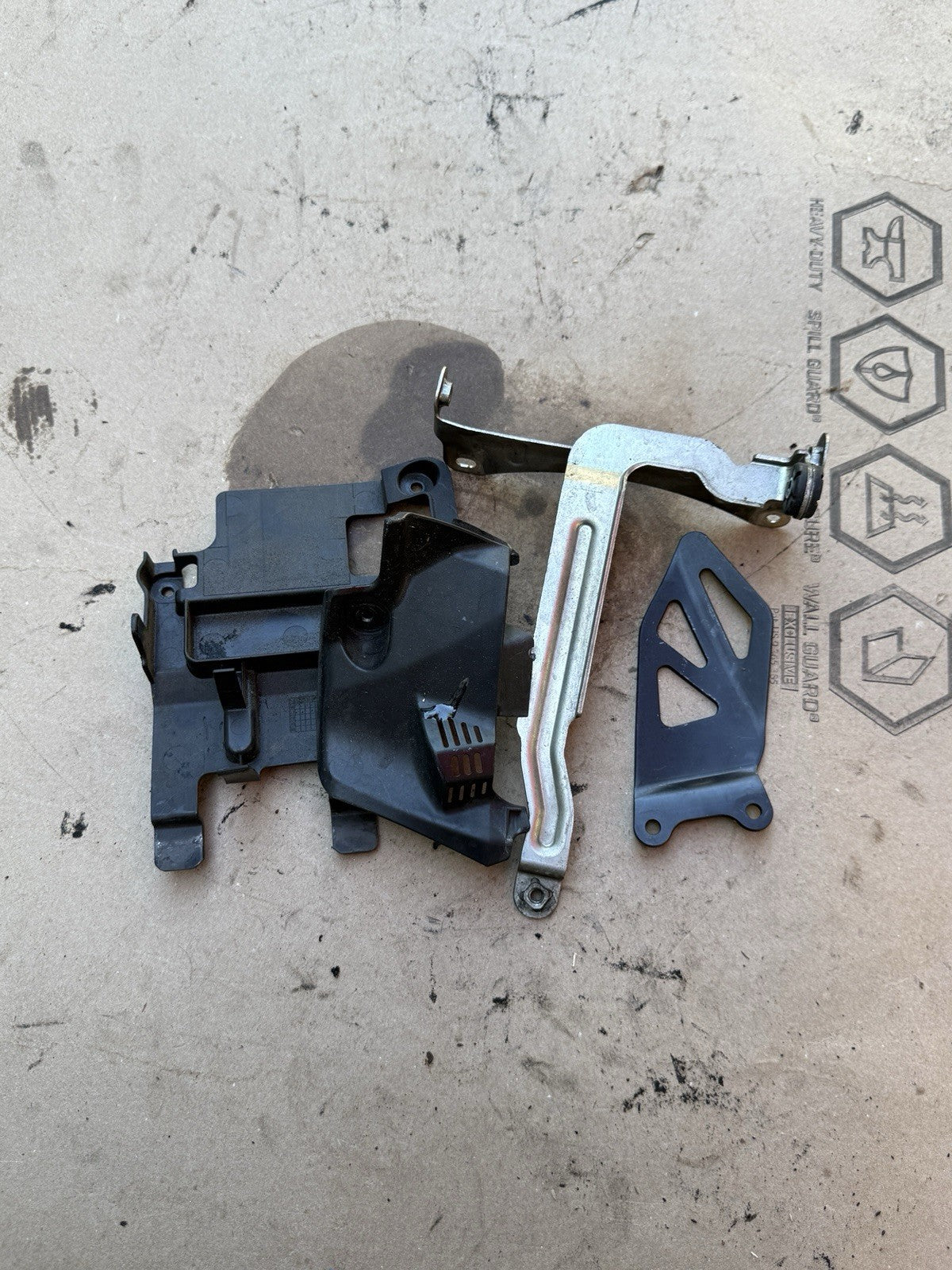 2017-2025 Suzuki GSXR1000 GSXR1000R OEM Engine Motor Mount Brackets Set L75